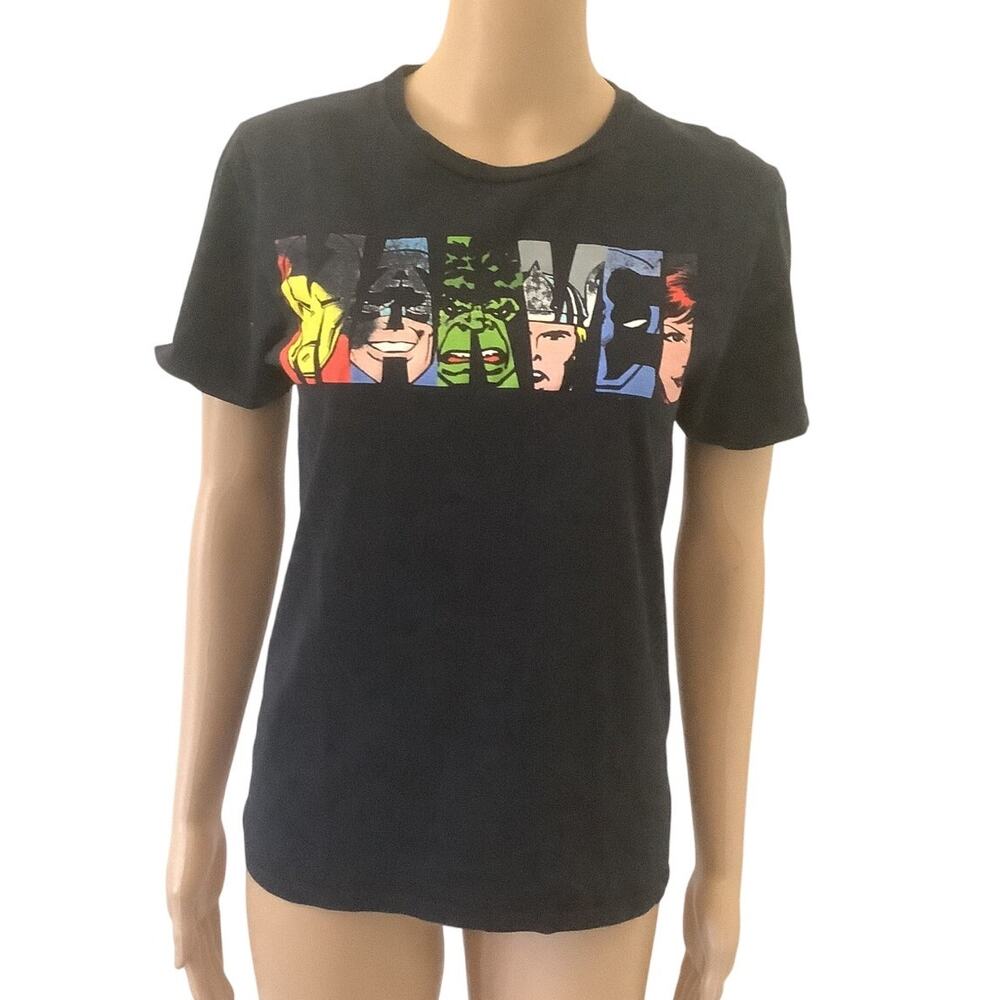 Marvel tee short sleeve women’s size Small superheroes